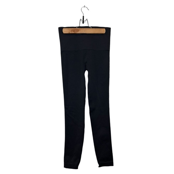 SPANX Look At Me Now Seamless Cropped Leggings Size Medium - Picture 5 of 8